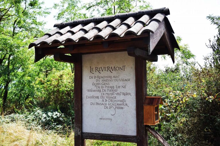 Sentier Mémoire de Pierre à COURMANGOUX dans l’Ain